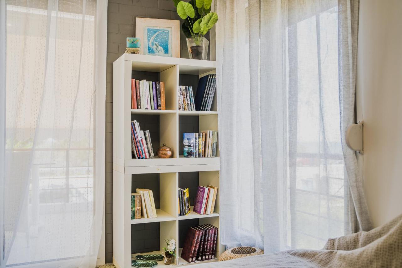 Green Apartment Ground Floor Feel Like Home Properties Saronida Exterior photo
